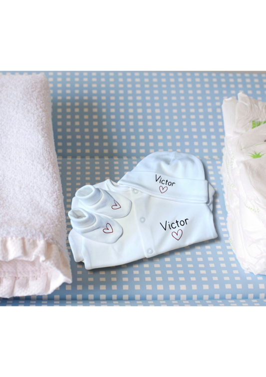 Tenu de naissance personnalisé coeur